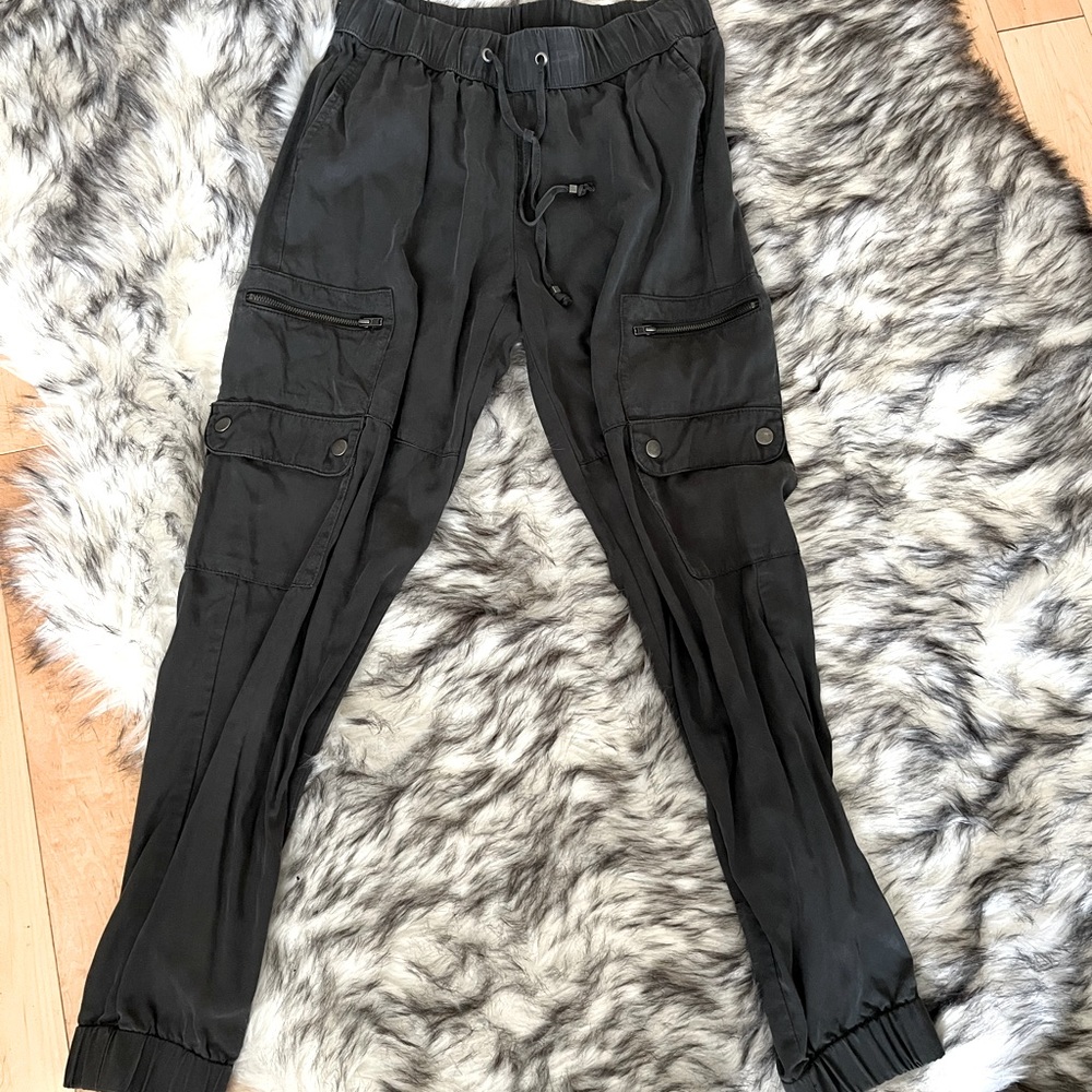 Black Trousers Cargo Pants With Zipper Pocket Banana Republic
